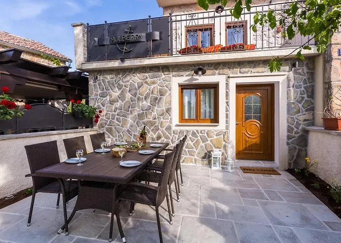 Villa Mulberry