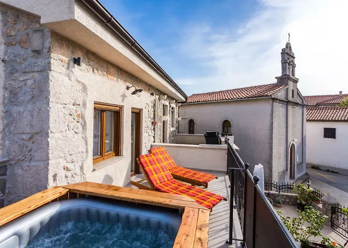 Villa Mulberry