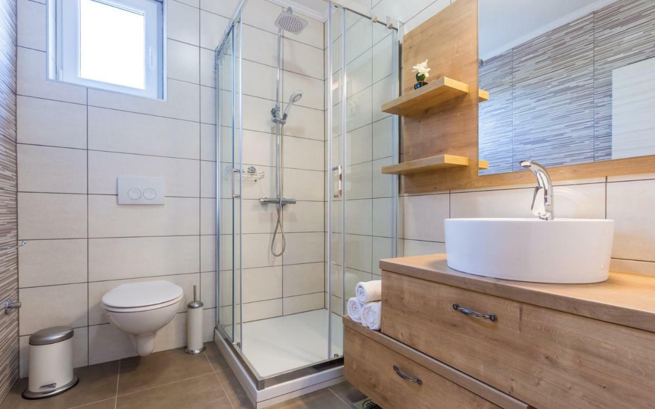 Vakantiehuis Mulberry Milohnici